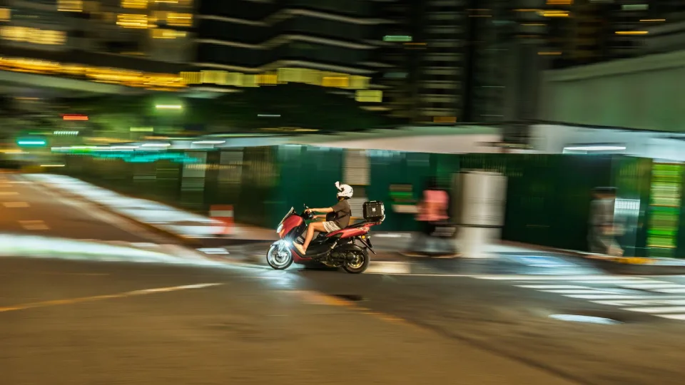 Khu chờ khách và gửi hành lý